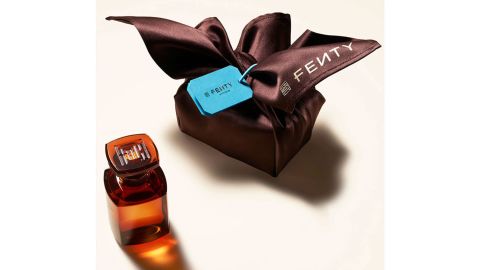 fenty-beauty-fenty-eau-de-parfum-gift-set-productcard-cnnu.jpg