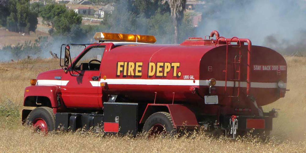 An undated photo shows a water tender used by fire departments.