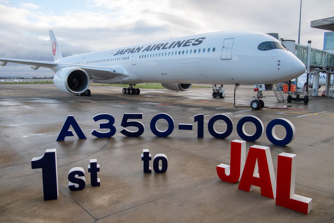 A Japan Airlines Airbus A350-1000