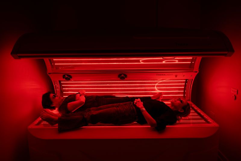 cnn.com - Madeline Holcombe - Don't get swept away by longevity snake oil. But check out red light therapy and saunas