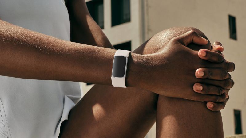 Fitbit hr online deals