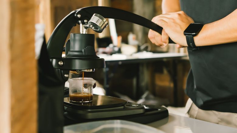 Flair machine in action Underscored best manual espresso