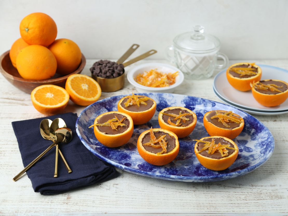 fn_chocolate_panna_cotta_in_orange_cups_s_4x3.jpg