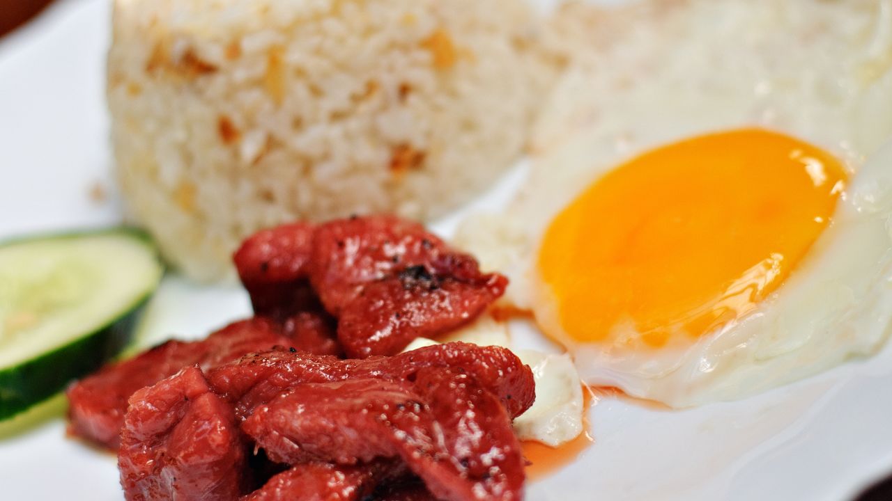 fn_istock_philippines-breakfast_s4x3.jpeg