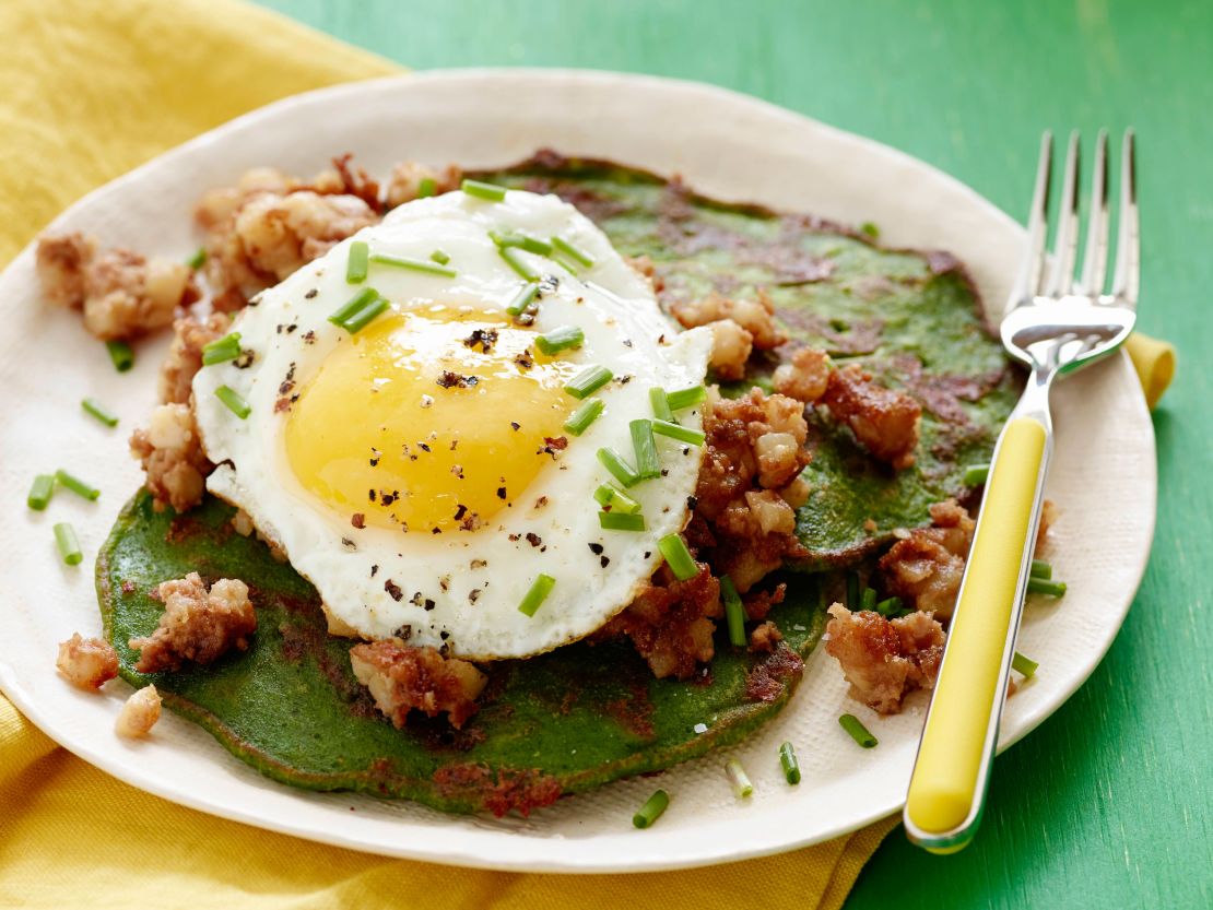 FN_St-Patricks-Day-Spinach-Pancakes-and-Corned-Beef-Hash_s4x3.jpg