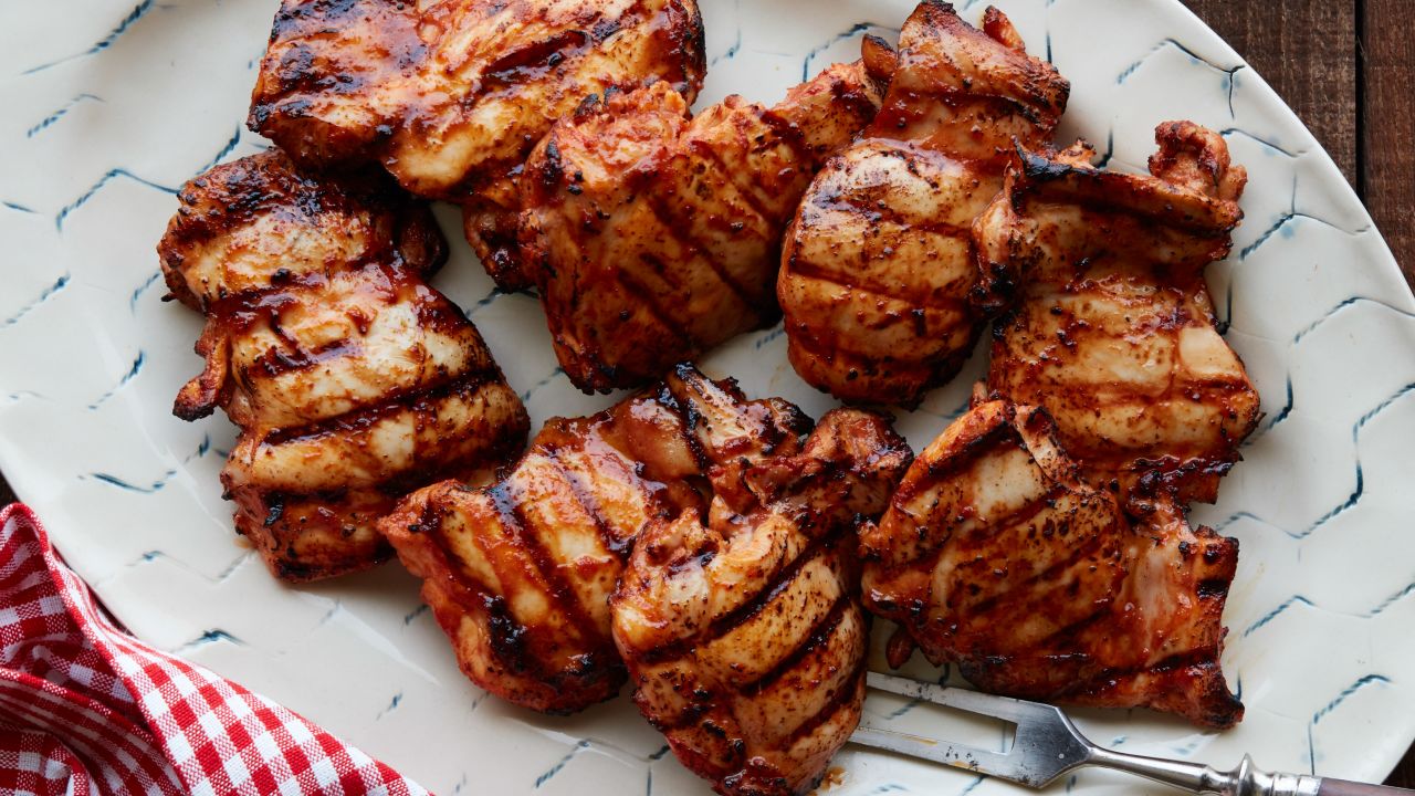 FNK_BBQ-CHICKEN-MARINADE-BEAUTY-H_s4x3.jpeg
