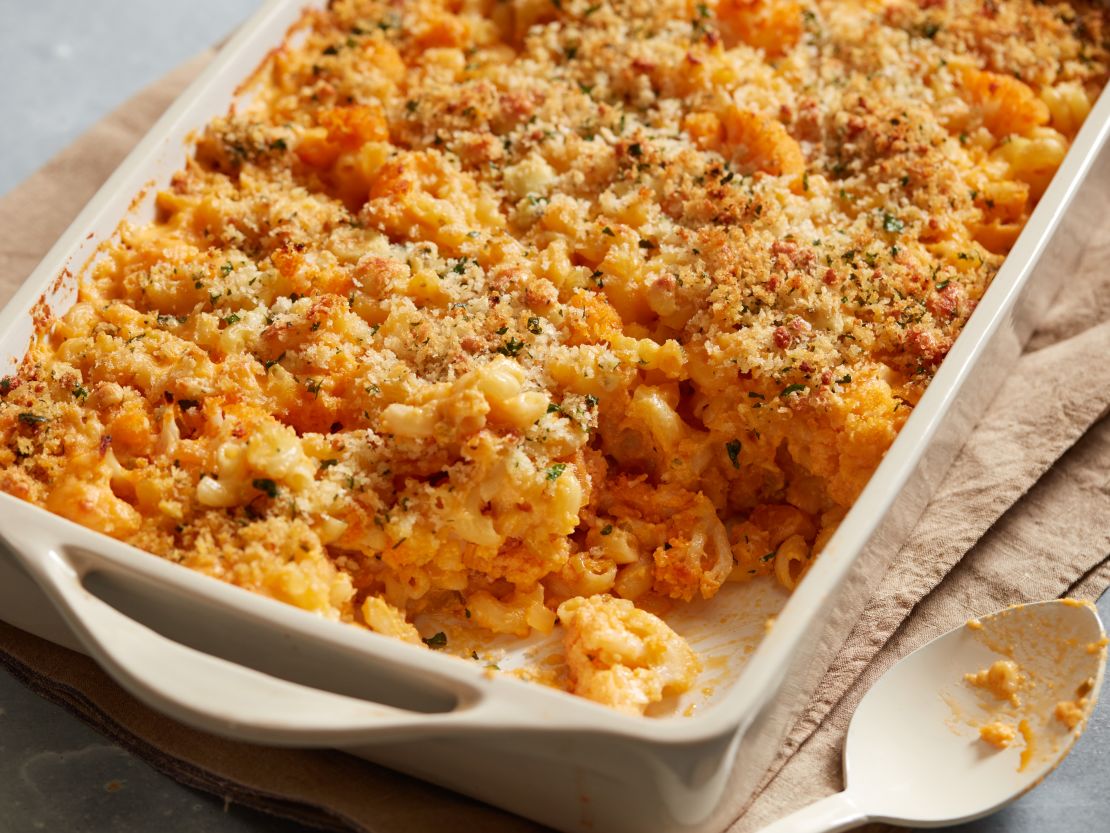 FNK_Buffalo-Cauliflower-Mac-and-Cheese_s4x3.jpg