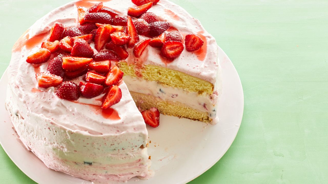 FNM_090117-Strawberry-Shortcake-Ice-Cream-Cake_s4x3.jpeg