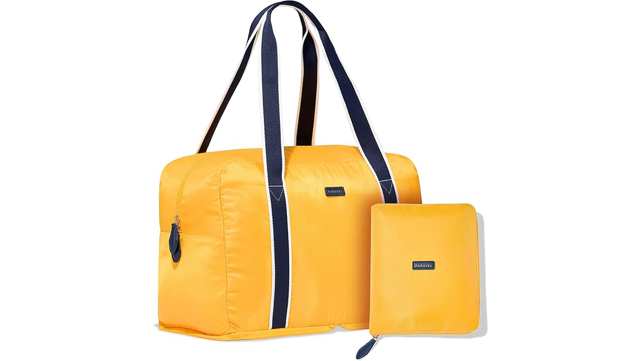 Foldable Duffle Bag for Travel Paravel stock photo