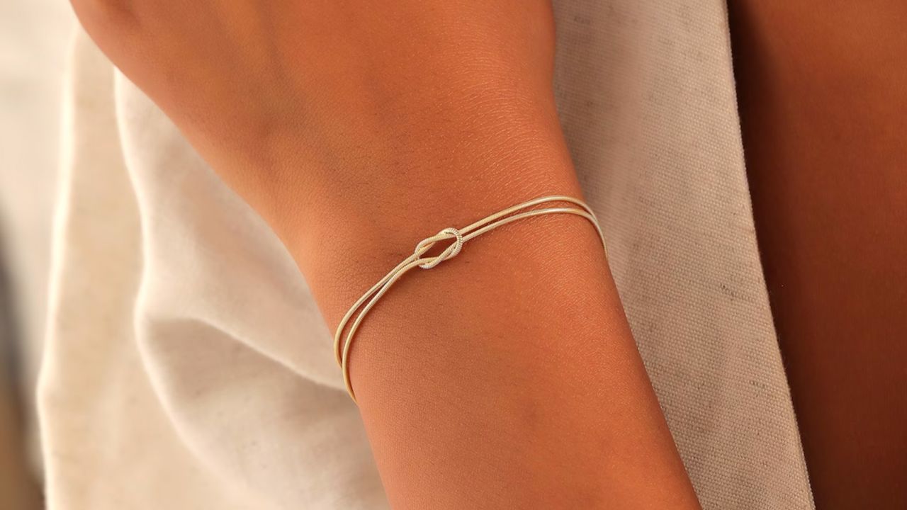 funufco knot bracelet product card cnnu.jpg