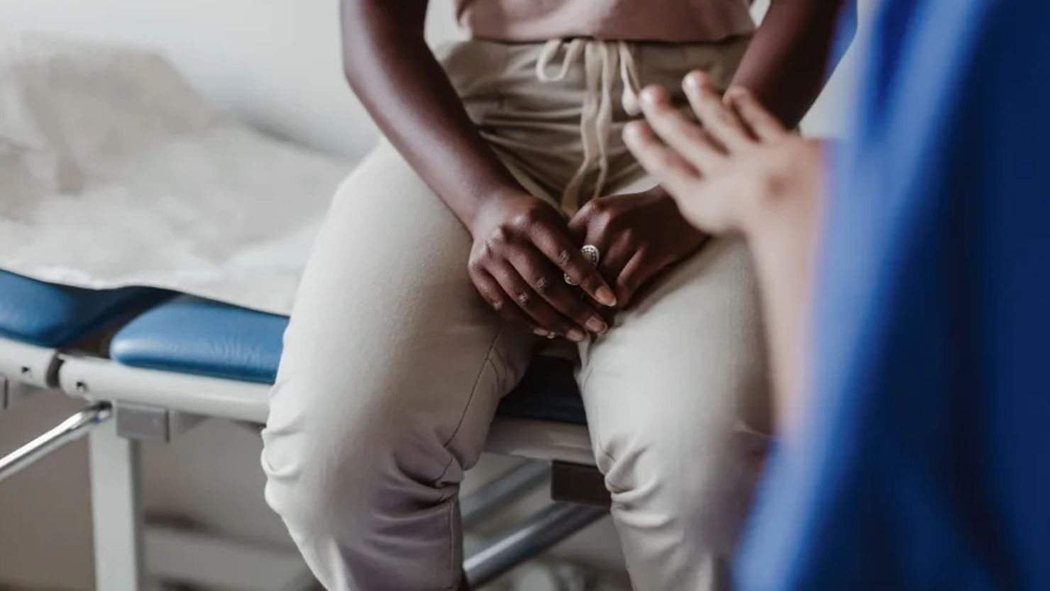 El gaslighting médico es el resultado de siglos de sesgo de género en la medicina.