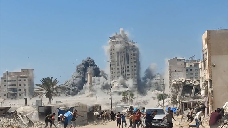 Video: Israeli strikes on Gaza City intensify