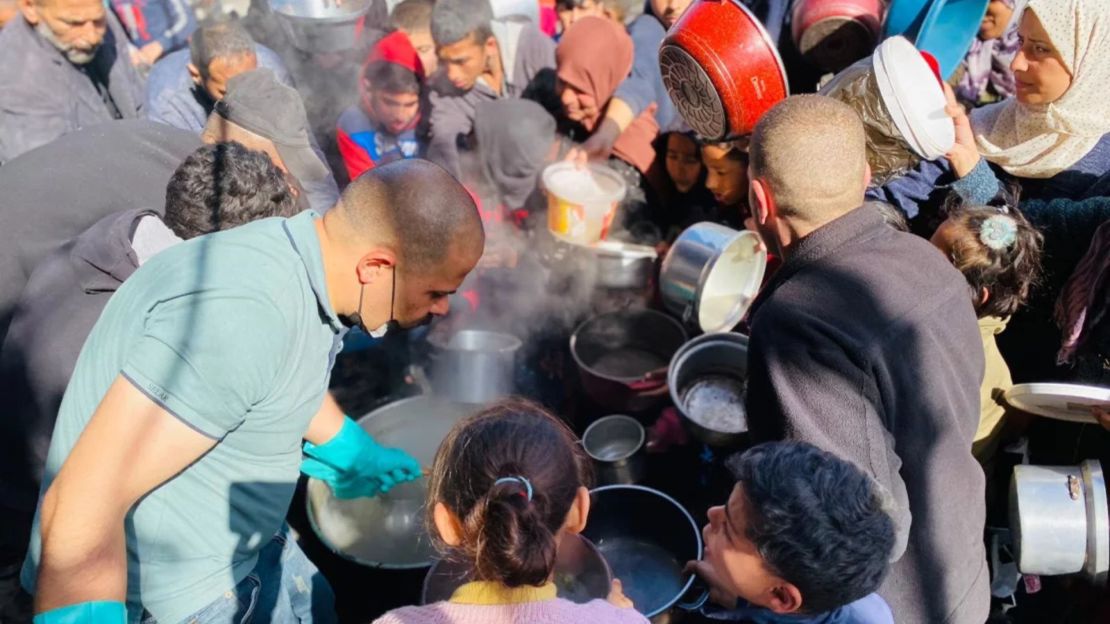 La Cocina Comunitaria de Gaza alimentaba a cientos de familias por día en el vecindario de Beit Lahiya, donde la incursión de Israel ha restringido severamente el flujo de ayuda en el área.