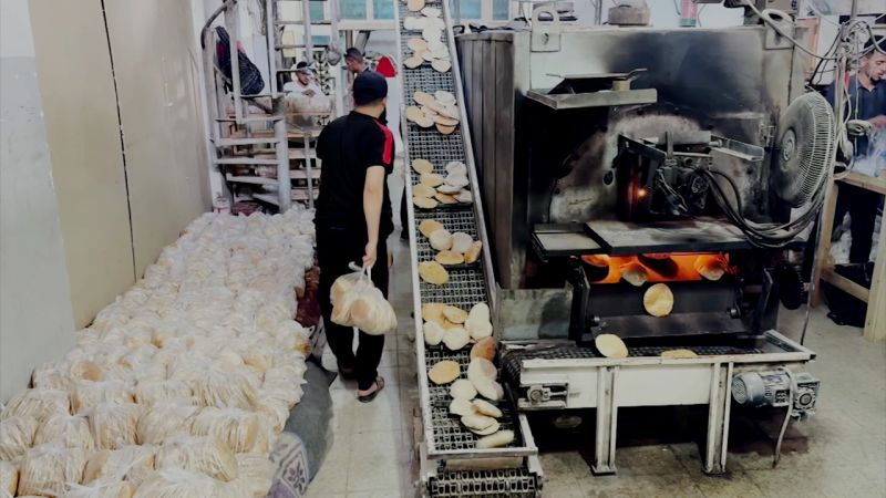 Video: Aid reaches bakery in Gaza after 11 weeks