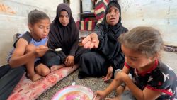 gaza starvation web thumb.jpg