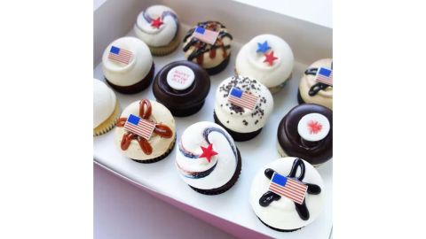 Georgetown Cupcakes Dozen 4th of July Cupcakes