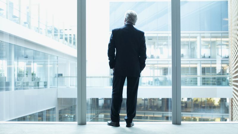 Mandatory retirement age for boards of directors and CEOs: what you need to know