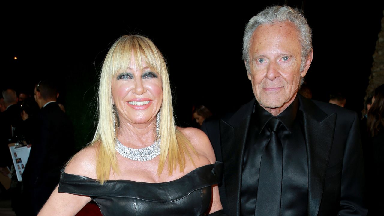 Suzanne Somers and Alan Hamel attend the 30th Annual Palm Springs International Film Festival Film Awards Gala at Palm Springs Convention Center on January 3, 2019 in Palm Springs, California.