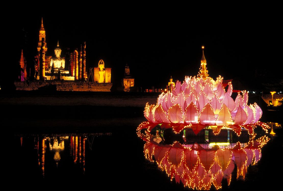 Every year, Sukhothai hosts a week-long festival to celebrate Loy Krathong.