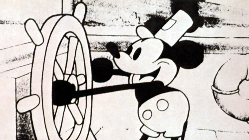 Мики Маус вече не принадлежи единствено на Walt Disney Company