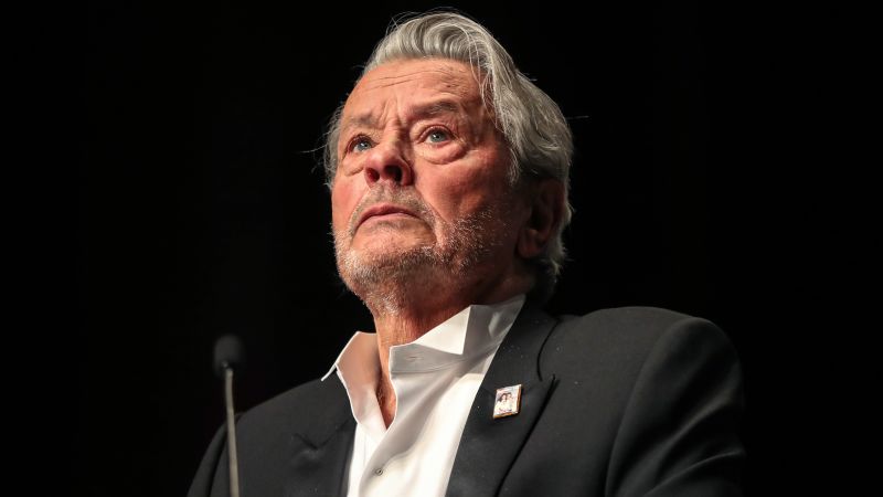 Alain Delon’s family refuses to euthanize the dog the actor wanted to be buried with