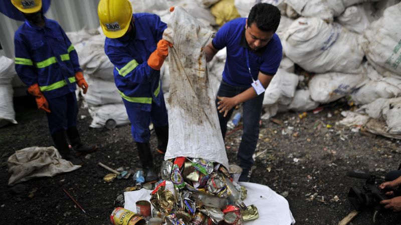 Efforts Underway to Clean Up Mount Everest in Nepal