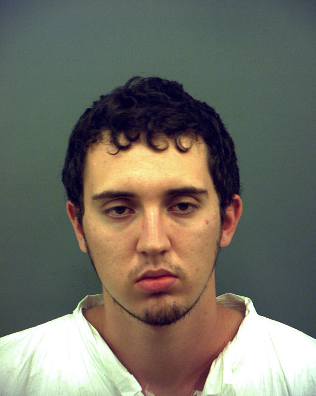 En esta imagen proporcionada por el Departamento de Policía de El Paso, Patrick Crusius, de 21 años, posa para una foto de arresto el 4 de agosto de 2019 en El Paso, Texas.