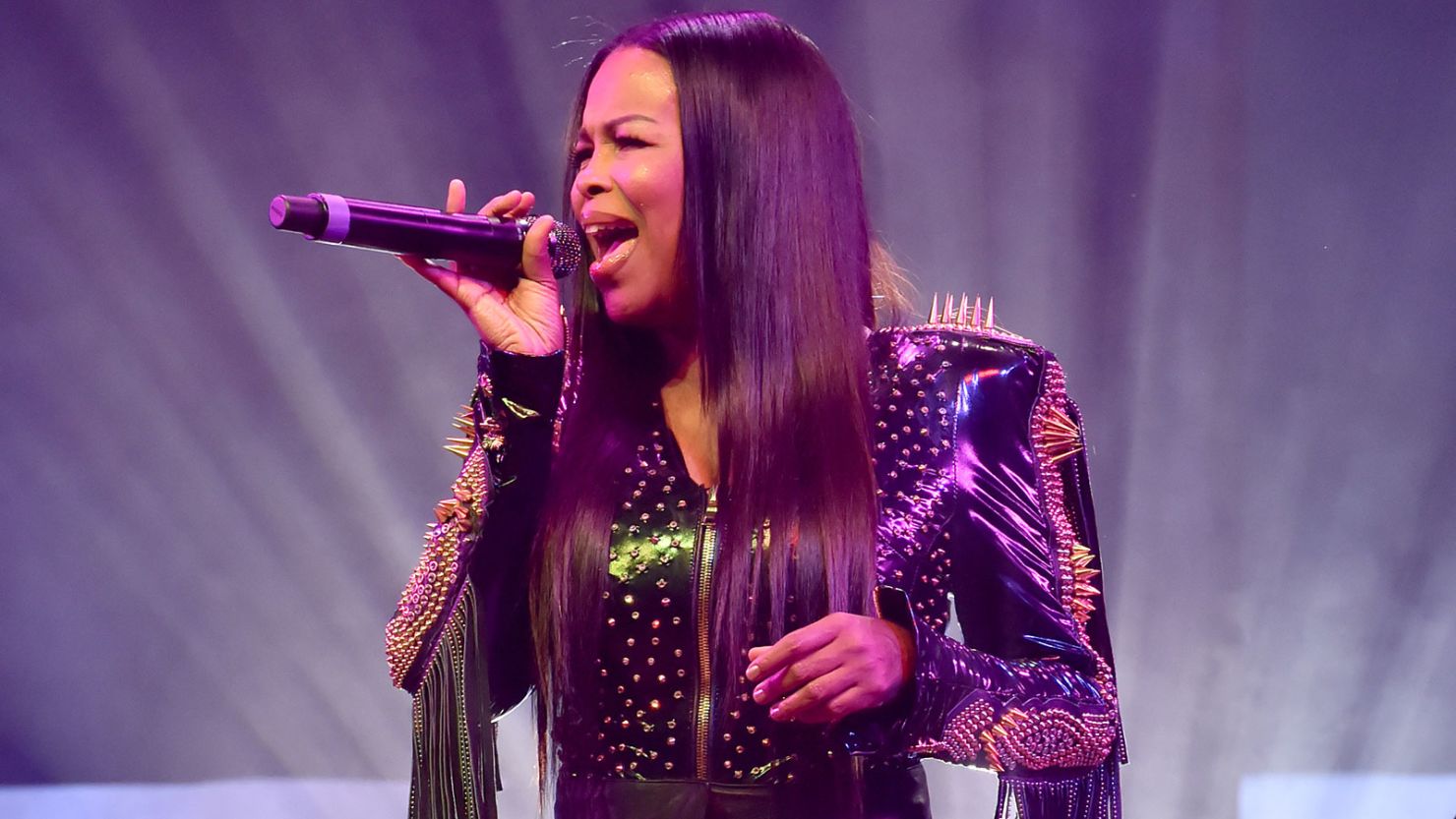 Dawn Robinson of En Vogue says she’s been living in her car for the