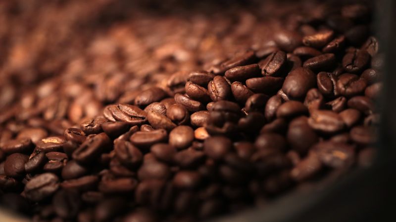 National Coffee Day 2025: Free drinks at Dunkin’, Smoothie King and more | CNN Business