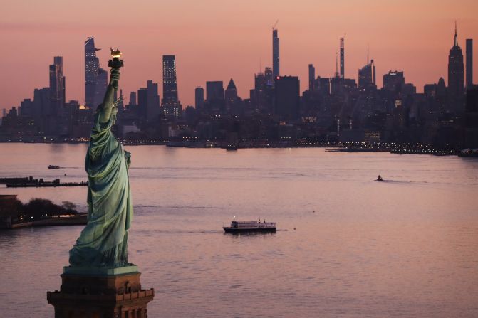 <strong>3. New York: </strong>The Big Apple is a city everyone wants a bite of. The report praises its "whirlwind of new shows, hotels, cultural spaces and transformative developments."