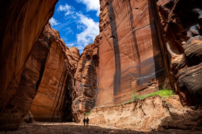 <strong>Buckskin Gulch: </strong>One of the longest slot canyons in the world, Utah's Buckskin Gulch stretches roughly 16 miles through a twisting corridor of sandstone.