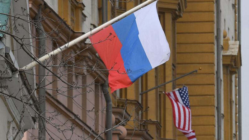 Американско-руски двоен гражданин, арестуван за държавна измяна, обвинен в събиране на средства за Украйна