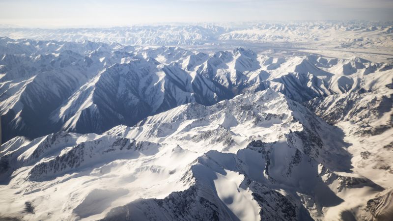 Hopes fade for injured climber stuck up an icy mountain for 12 days after breaking her leg