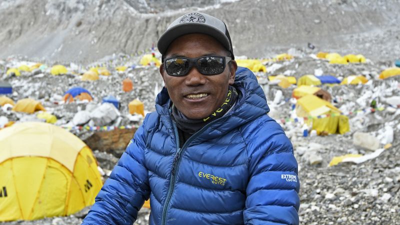 Kami Rita Sherpa climbs Mount Everest for a record-breaking 31st time Kami Rita Sherpa climbs Mount Everest for a record-breaking 31st time