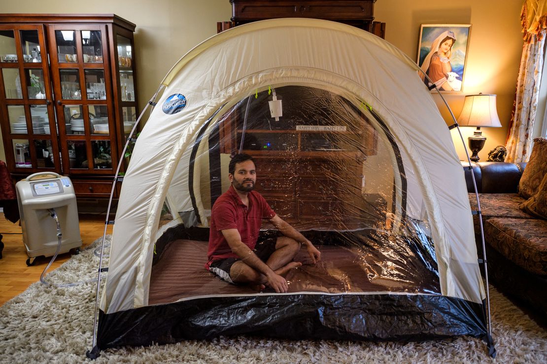 Many tour operators offer customers the use of a hypoxic tent, a low-oxygen tent that mimics thin air at high altitude, where they sleep ahead of their expedition.
