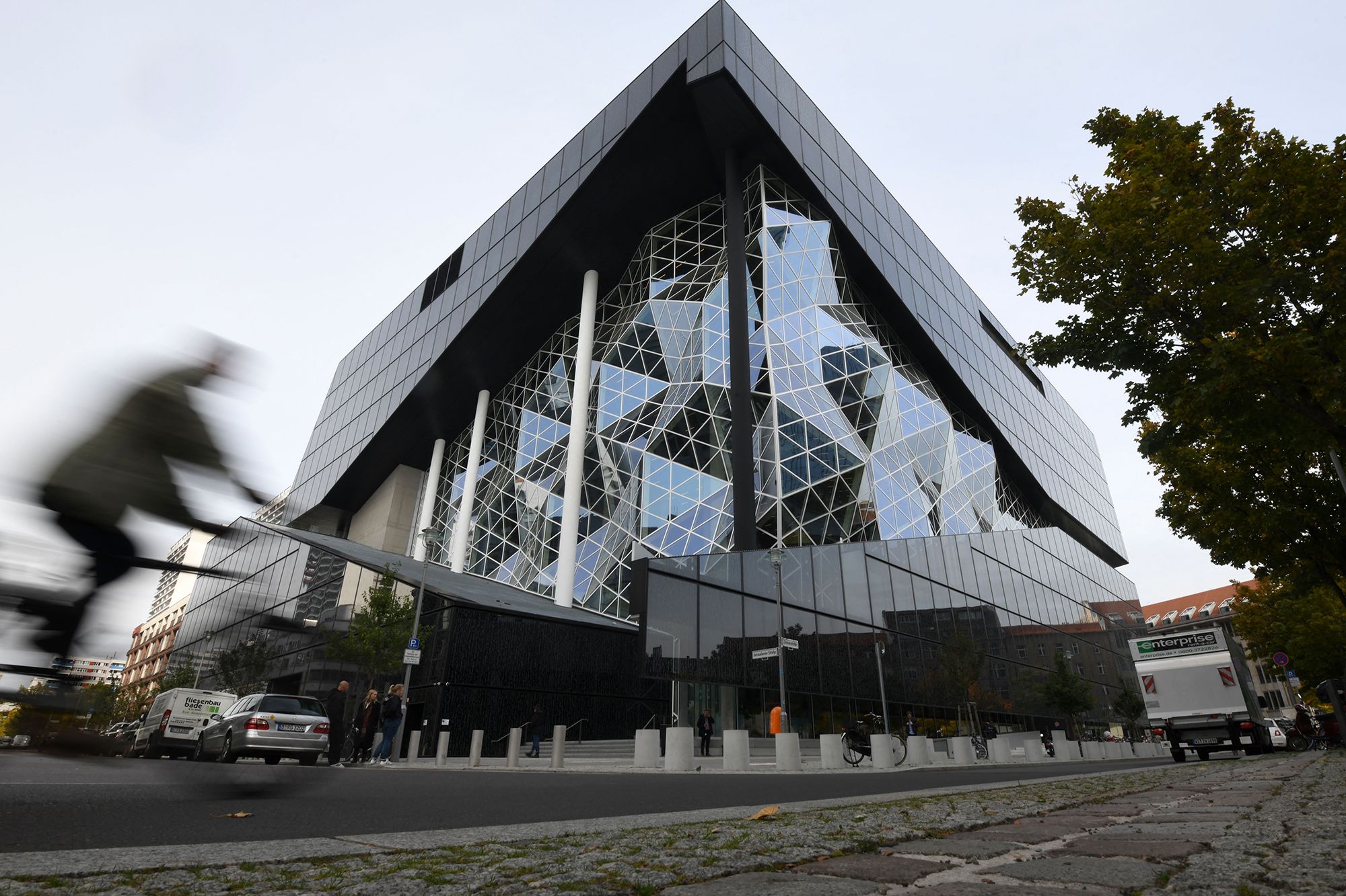 500 Apple Store Chicago Stock Photos, High-Res Pictures, and Images - Getty  Images