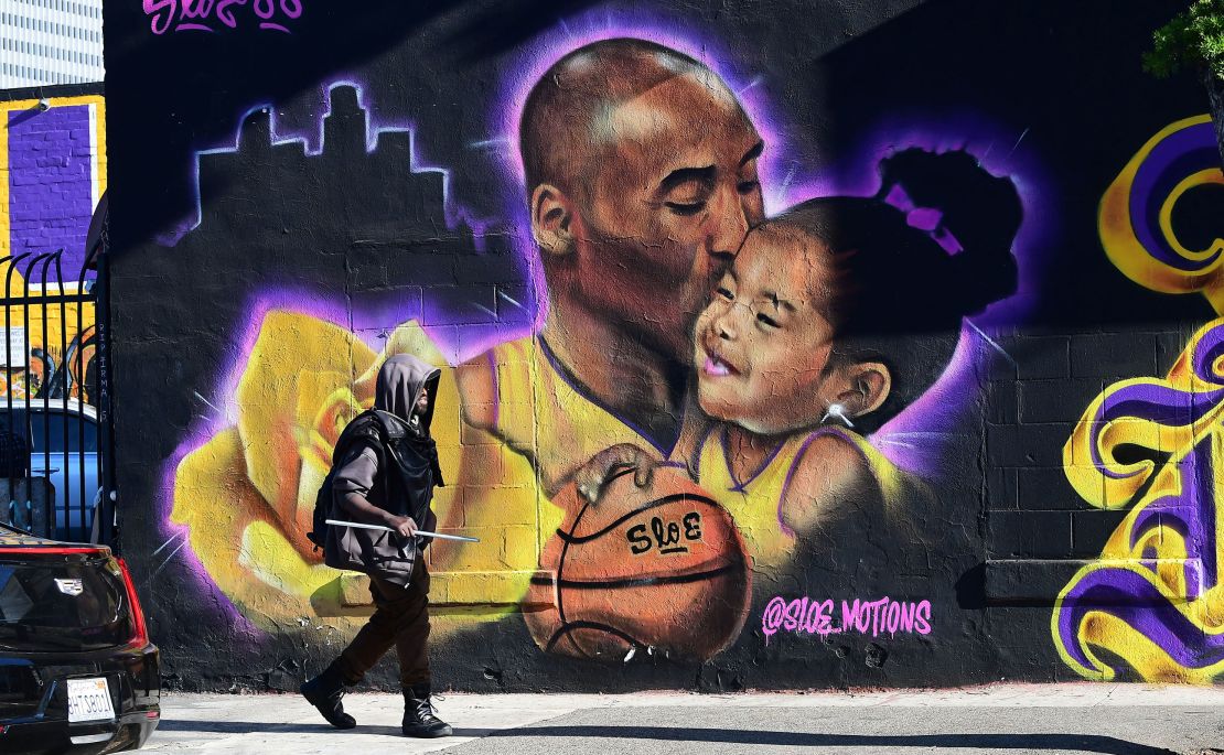 Luka Dončić donates entire cost of restoring vandalized Kobe Bryant mural in downtown Los Angeles Luka Dončić donates entire cost of restoring vandalized Kobe Bryant mural in downtown Los Angeles