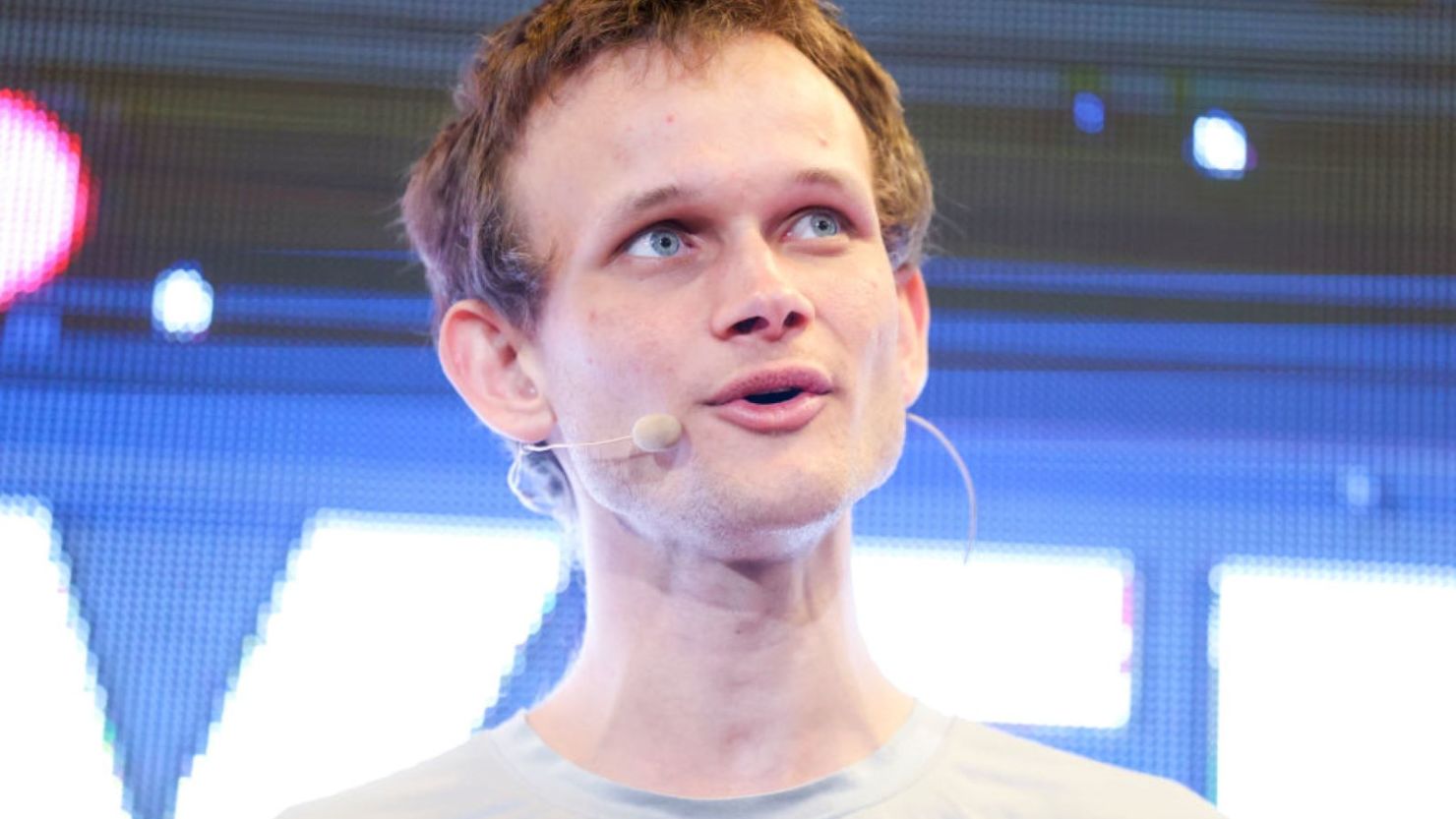 Vitalik Buterin, cofundador de Ethereum, habla en ETHDenver el 18 de febrero de 2022 en Denver, Colorado, el evento de Blockchain Ethereum más grande del mundo con más de 15.000 asistentes.