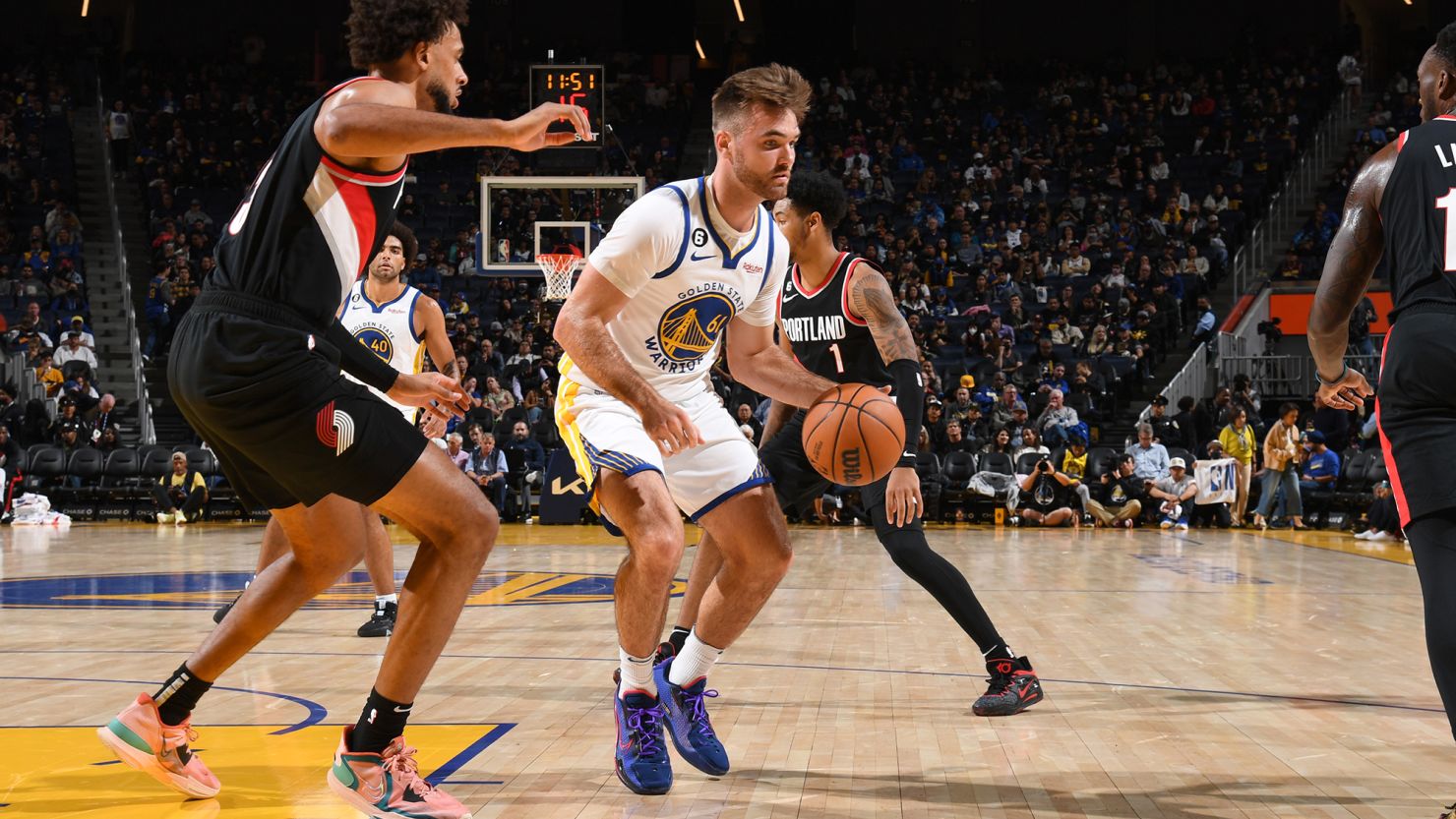 Pat Spencer: From sticks to Steph Curry, how Warriors guard swapped lacrosse for the NBA | CNN