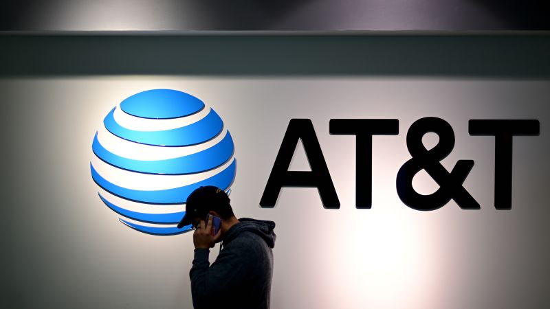 AT&T to spend  billion on wireless spectrum licenses from EchoStar
