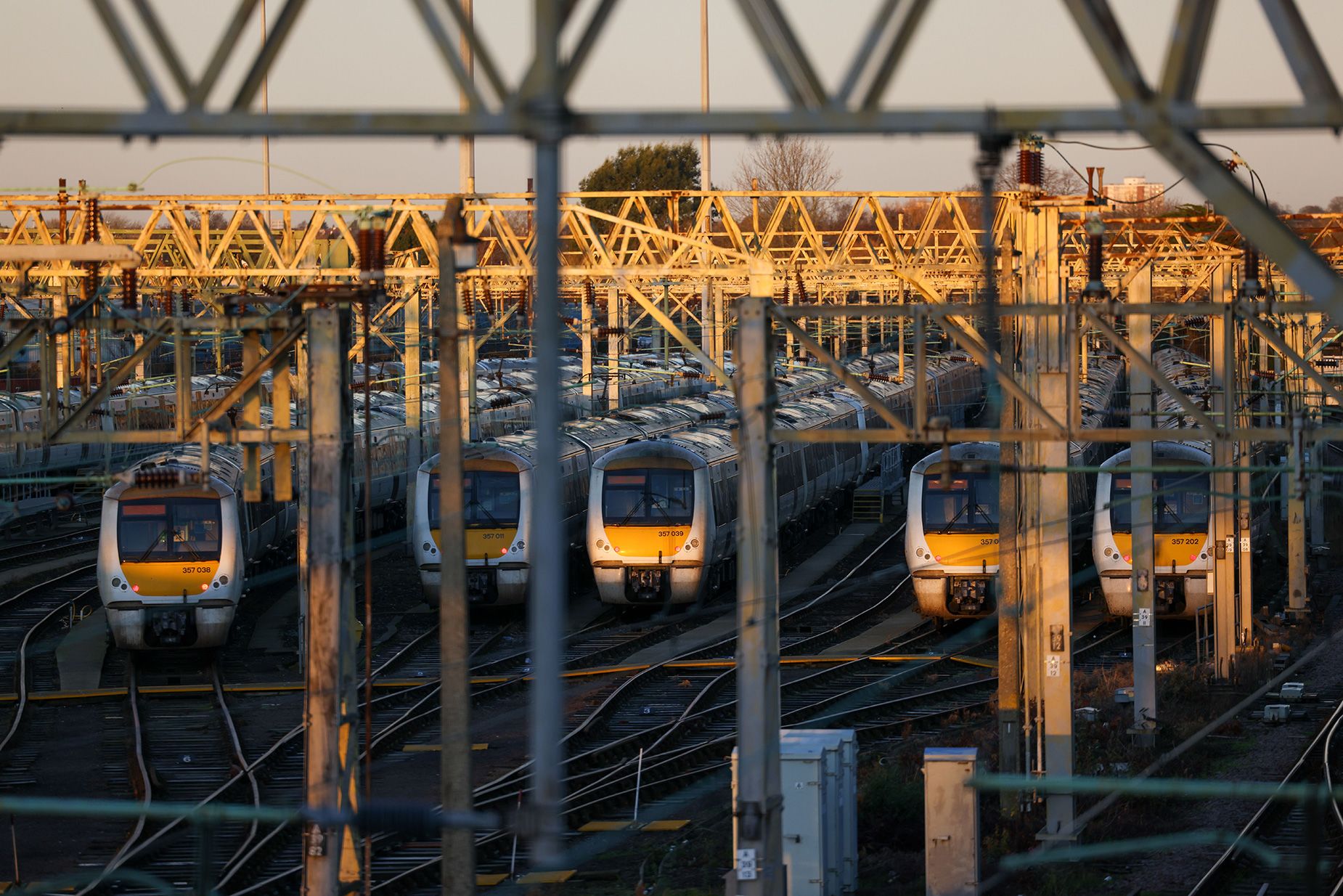 Great British Railways: New public body to take over all trains and track