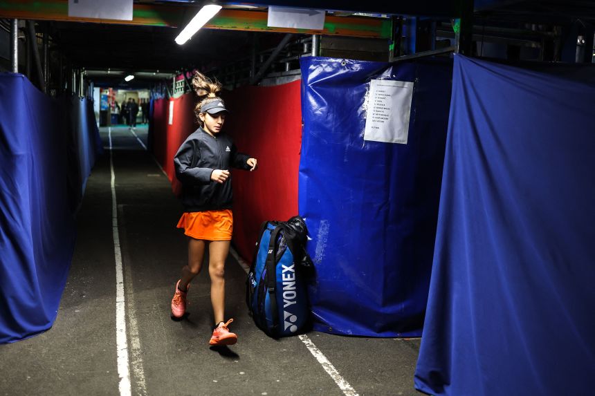 Pareja warming up under the stands before a match on January 25, 2023.