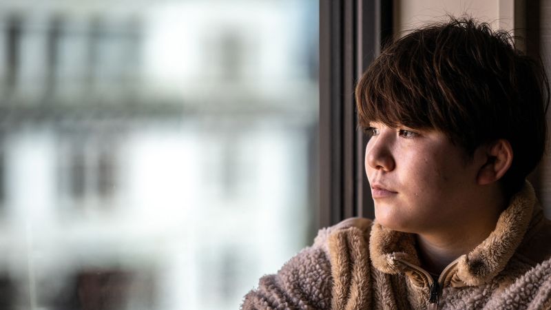 Бивш войник който е бил сексуално нападнат докато е служил