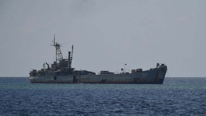 Филипините обвиняват Китай за „нараняване на персонала и щети на кораб“ при сблъсъка в Южнокитайско море