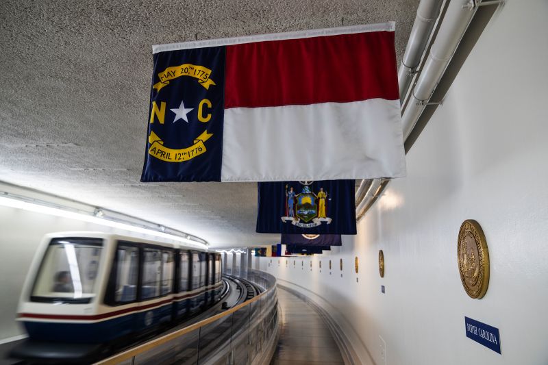 North Carolina Republicans Advance Redistricting Plan to Gain Additional House Seat