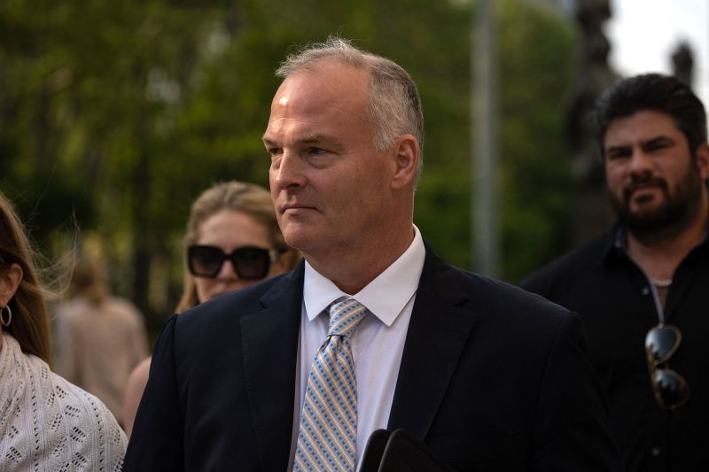 Trump approves pardon for former NYPD officer convicted in Chinese