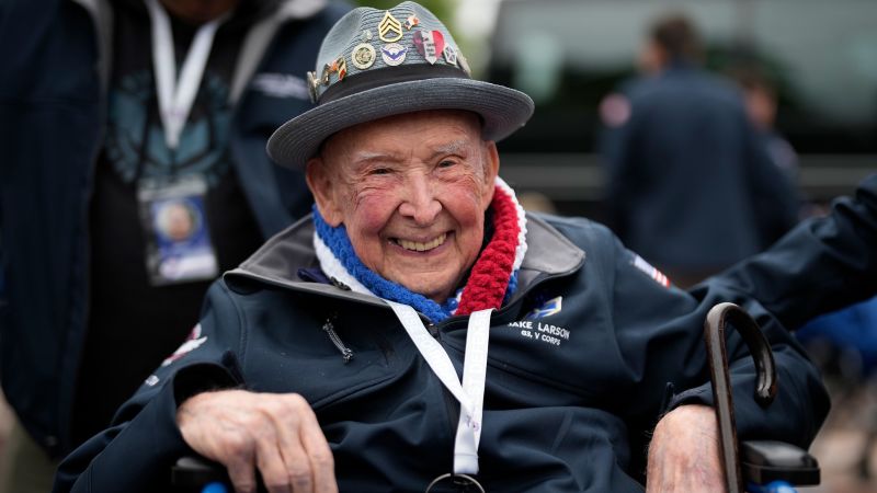 Jake Larson, Global Struggle II veteran became TikTok celebrity, lifeless at 102 | The Gentleman Report
