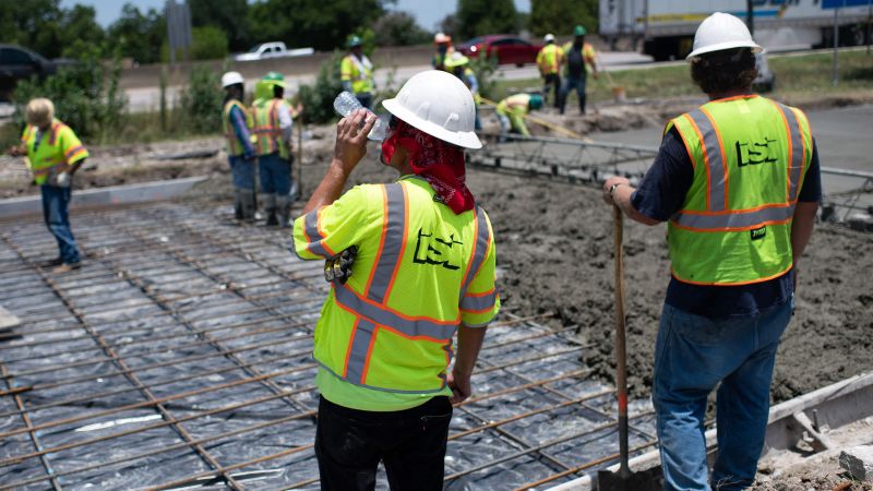 Despite rising temperatures, an inconsistent patchwork of guidelines puts workers in danger