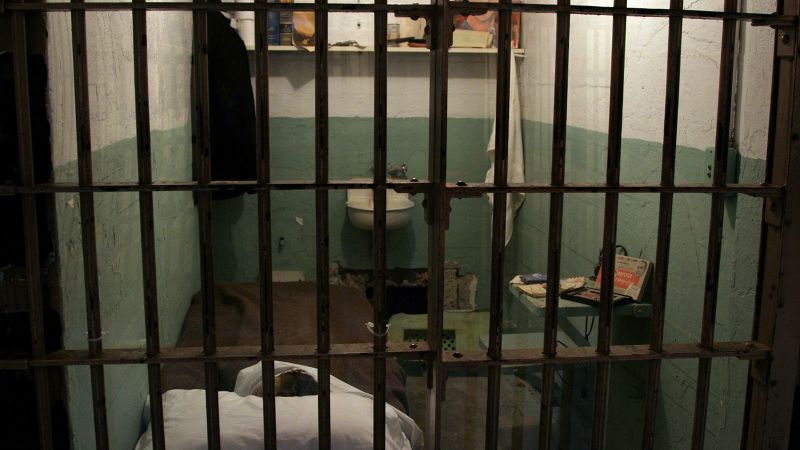 Възобновяването на Alcatraz е такава квинтесенция на Тръмп че е