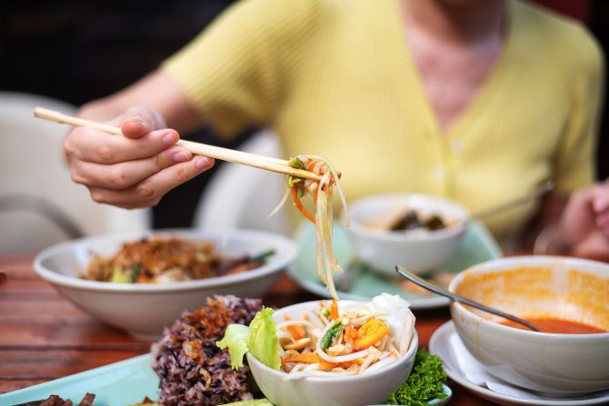 <strong>Som Tam (Thailand): </strong>This crunchy, sour salad with papaya is a classic Thai dish.